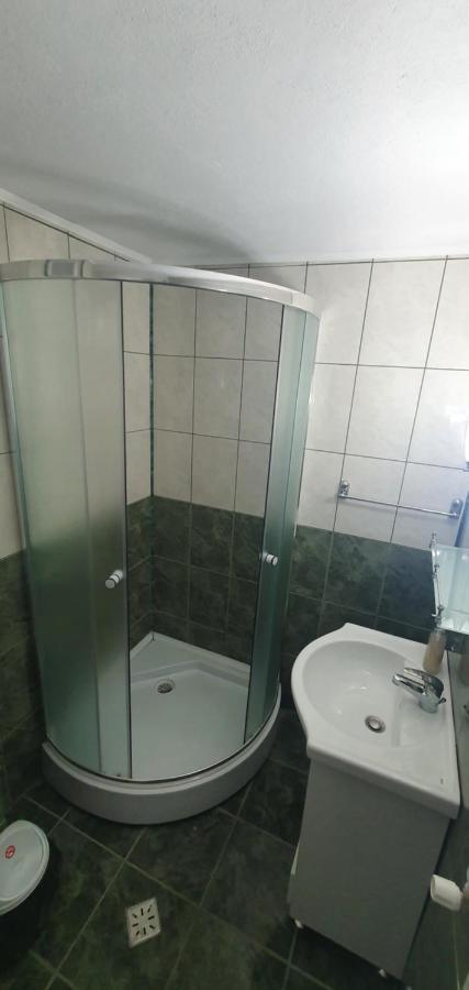 Casa Silvia Ξενοδοχείο Căpăţîneni-Ungureni Εξωτερικό φωτογραφία